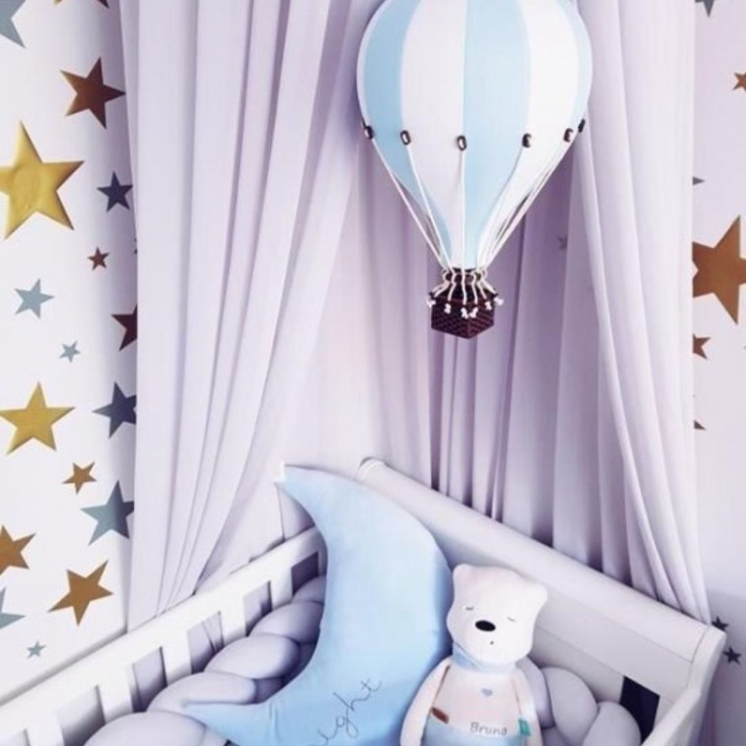 Ballon décoratif bleu ciel