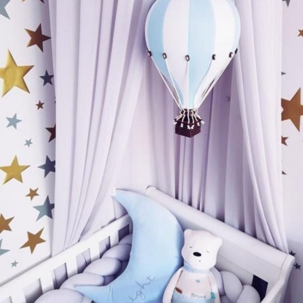 Ballon décoratif bleu ciel